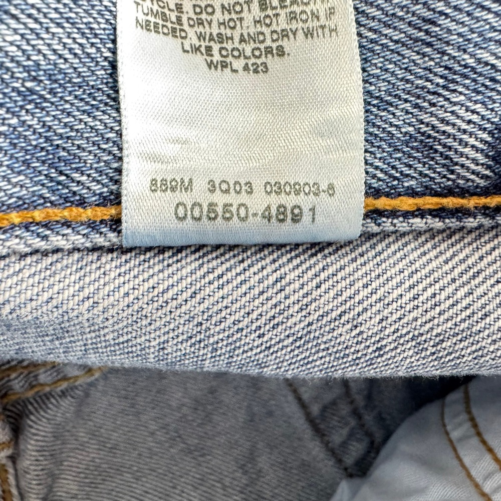 Vintage Levis 550 Relaxed Fit Jeans Mens 36x32 Blue NWOT Y2K - Picture 9 of 10